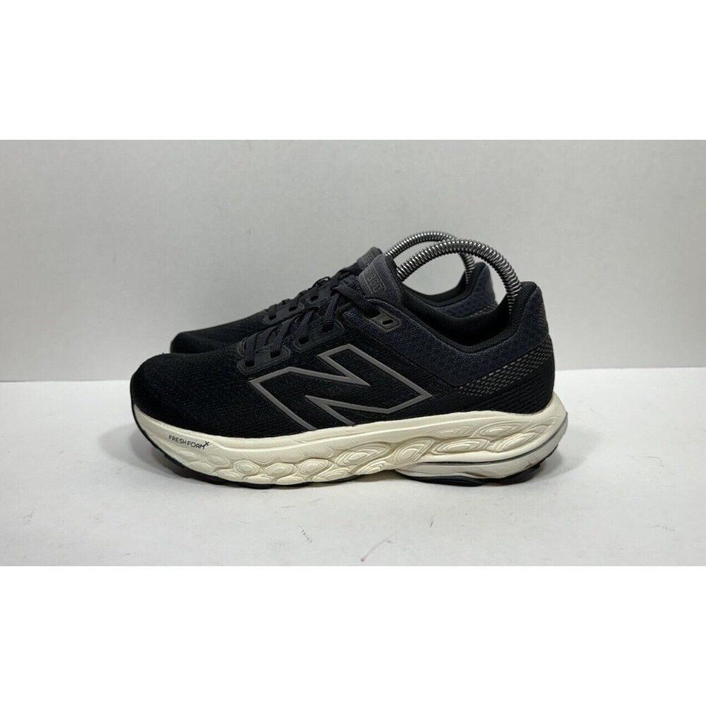 New Balance Fresh Foam X 860v14 Shoes Womens 7.5 Black White Road Running - Picture 3 of 8